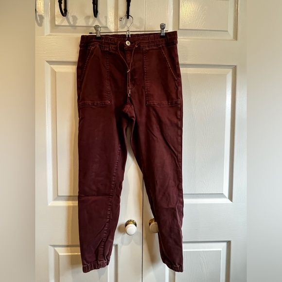 American Eagle high waisted burgundy jegging jogger - Picture 2 of 4